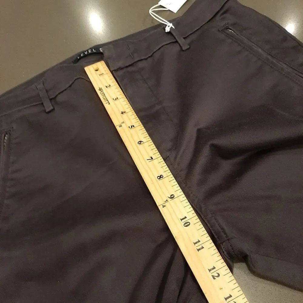 Level 99 Navy Capris Size 33 - Picture 7 of 10